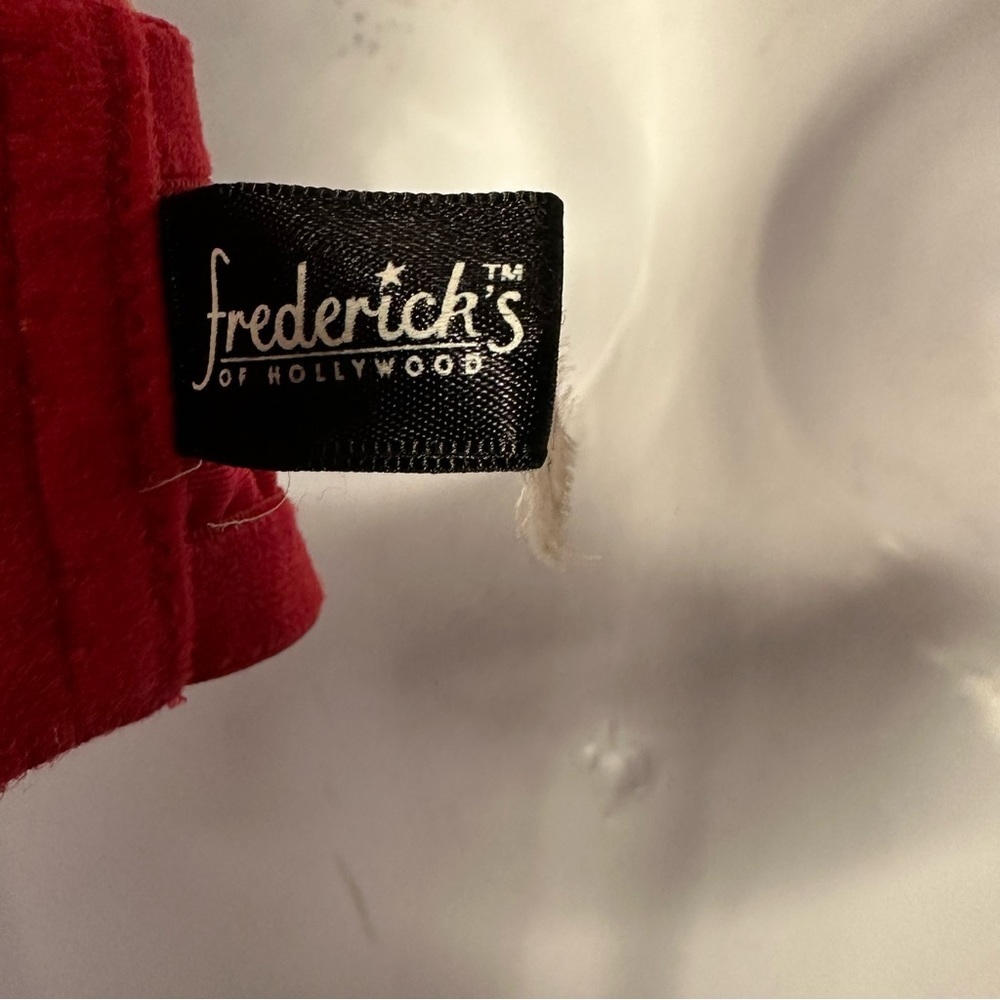 Fredericks of Hollywood Sz 40 Red Bra - Picture 5 of 6